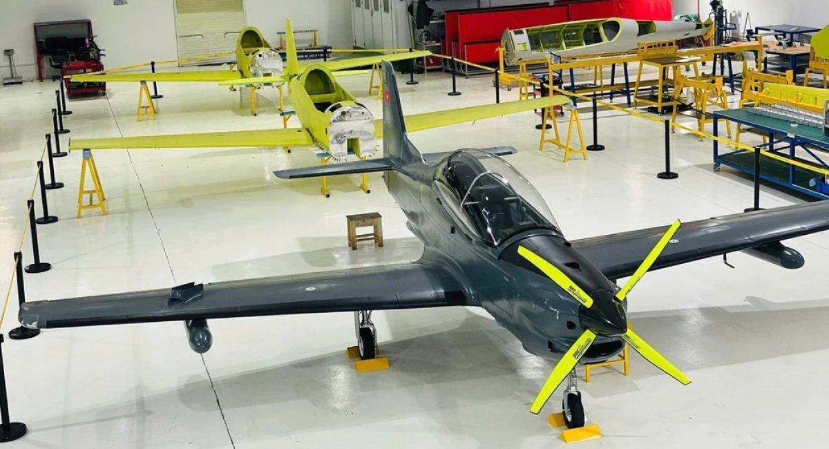 Italy successfully sold its Tucano replica, the TP-150, even to Vietnam, which plans to export these aircraft.