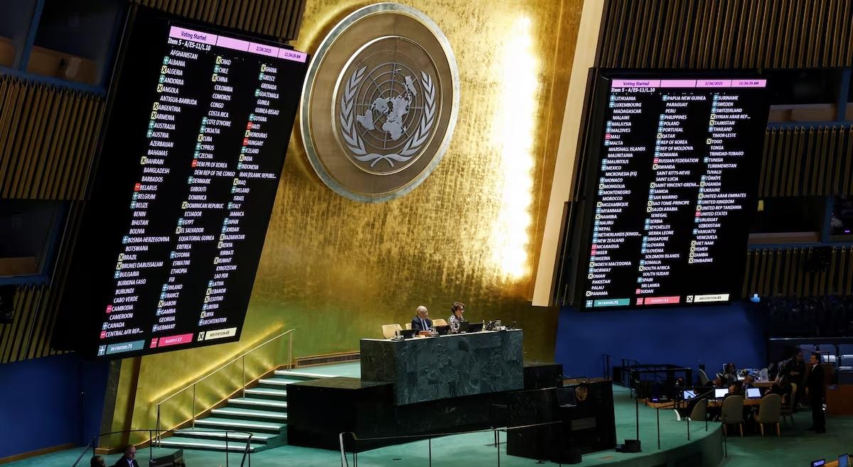 The UN General Assembly approved two resolutions regarding the war in Ukraine. What do these resolutions entail?