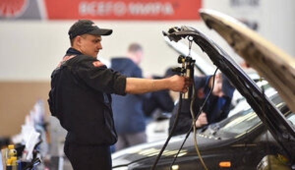 Росіян попередили про підвищення цін на ремонт авто ще на 10%